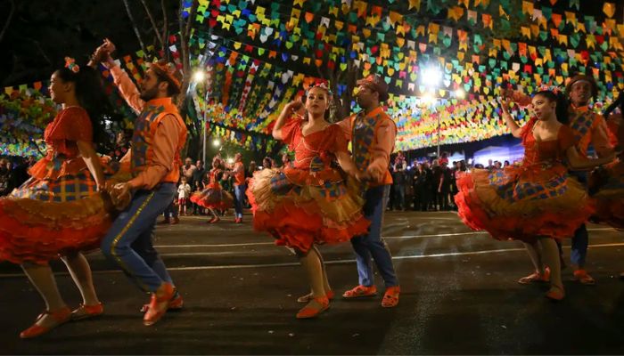  Festa popular preferida do brasileiro é a junina, e não o carnaval 